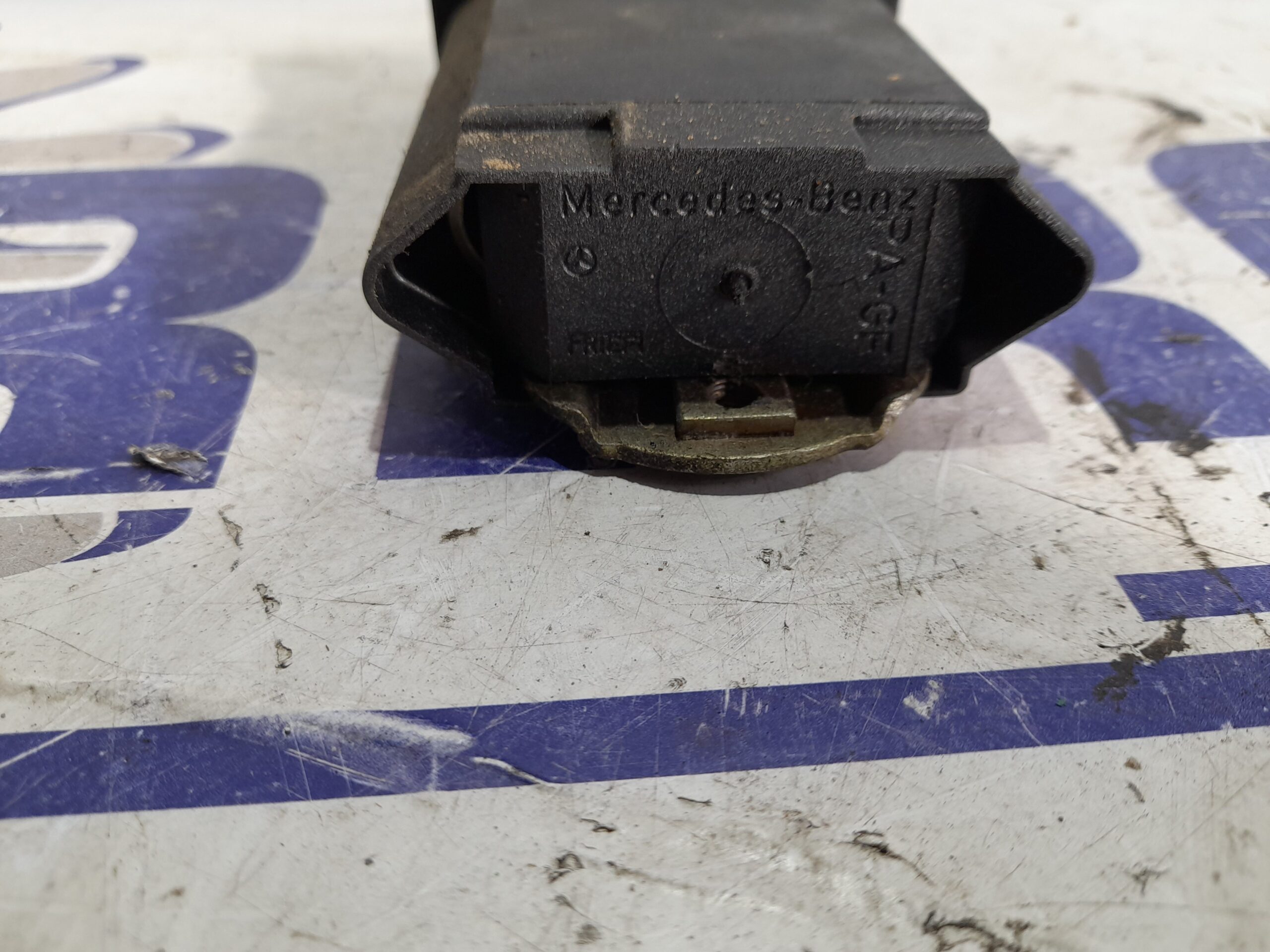 freno_de_puerta_mercedes_benz_clase_c_w203_berlina_2_2_cdi_cat