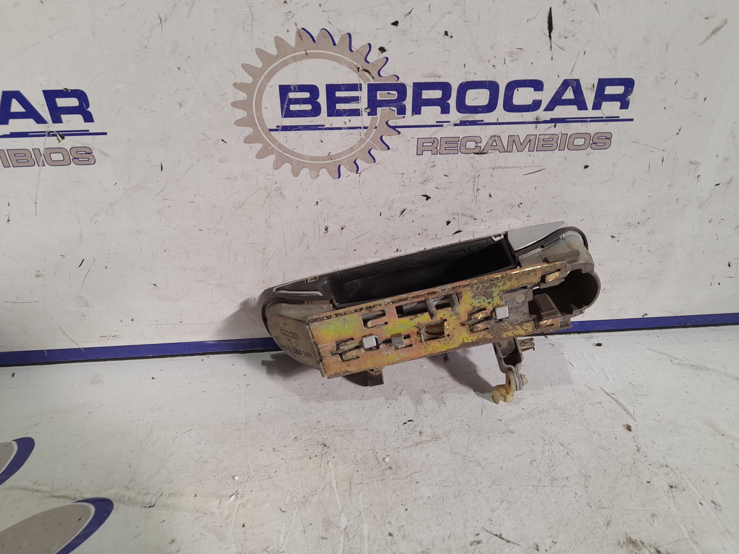 maneta_exterior_delantera_izquierda_4b1837885_audi_a6_berlina_4b2_2_5_v6_24v_tdi