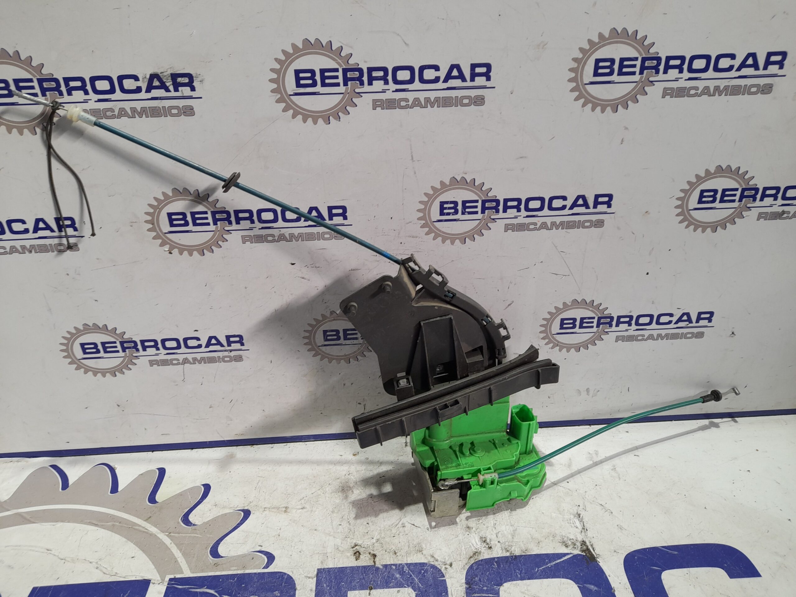 cerradura_puerta_trasera_izquierda_50525357_alfa_romeo_giulietta_191_1_6_jtdm_cat