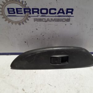 mando_elevalunas_delantero_derecho_8480102381b0_toyota_corolla_e12_1_4_turbodiesel_cat