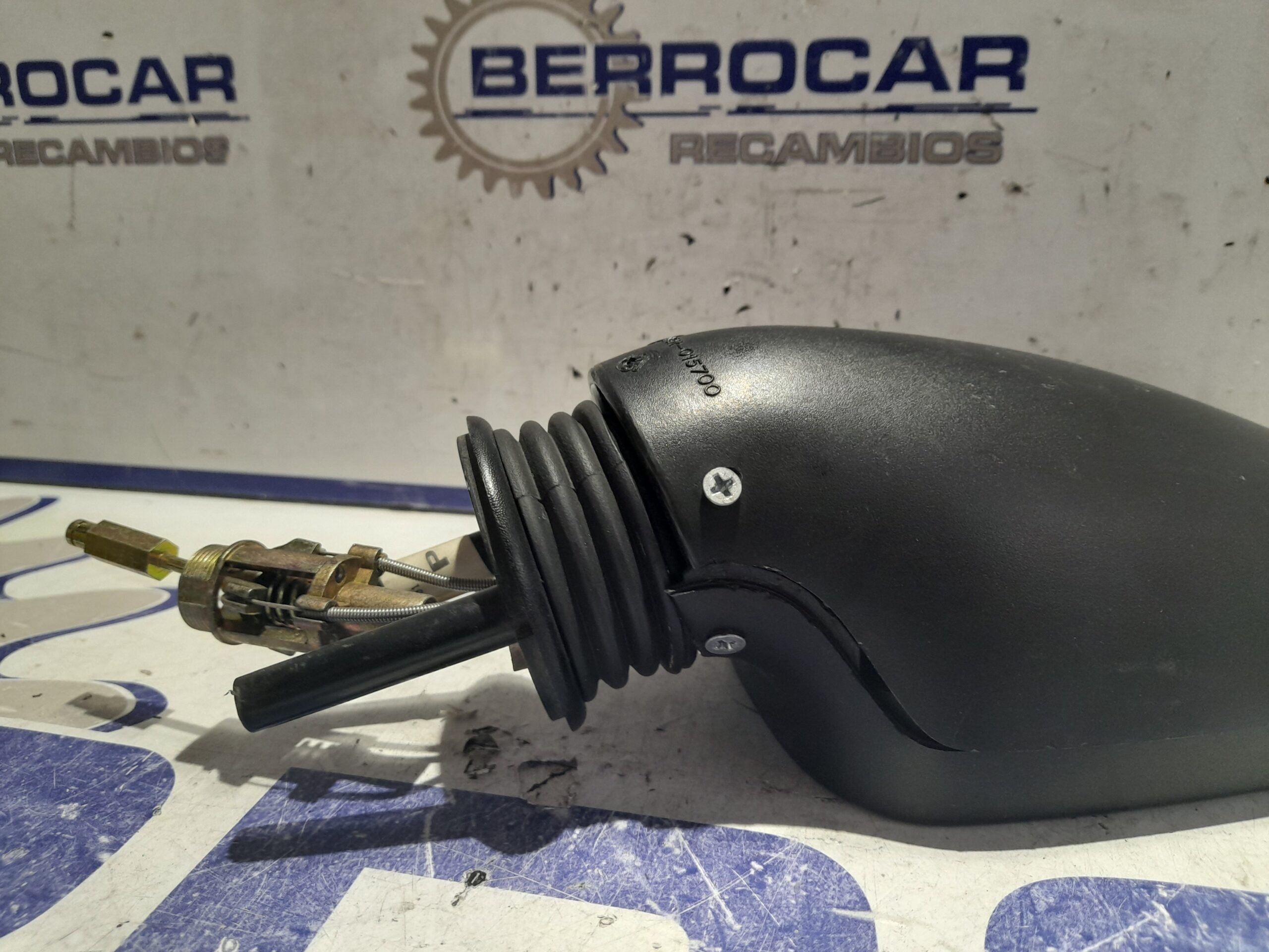 retrovisor_derecho_e1146r015700_mg_serie_200_rf