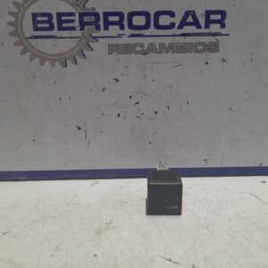 rele_v23134j52x207_renault_megane_ii_berlina_3p