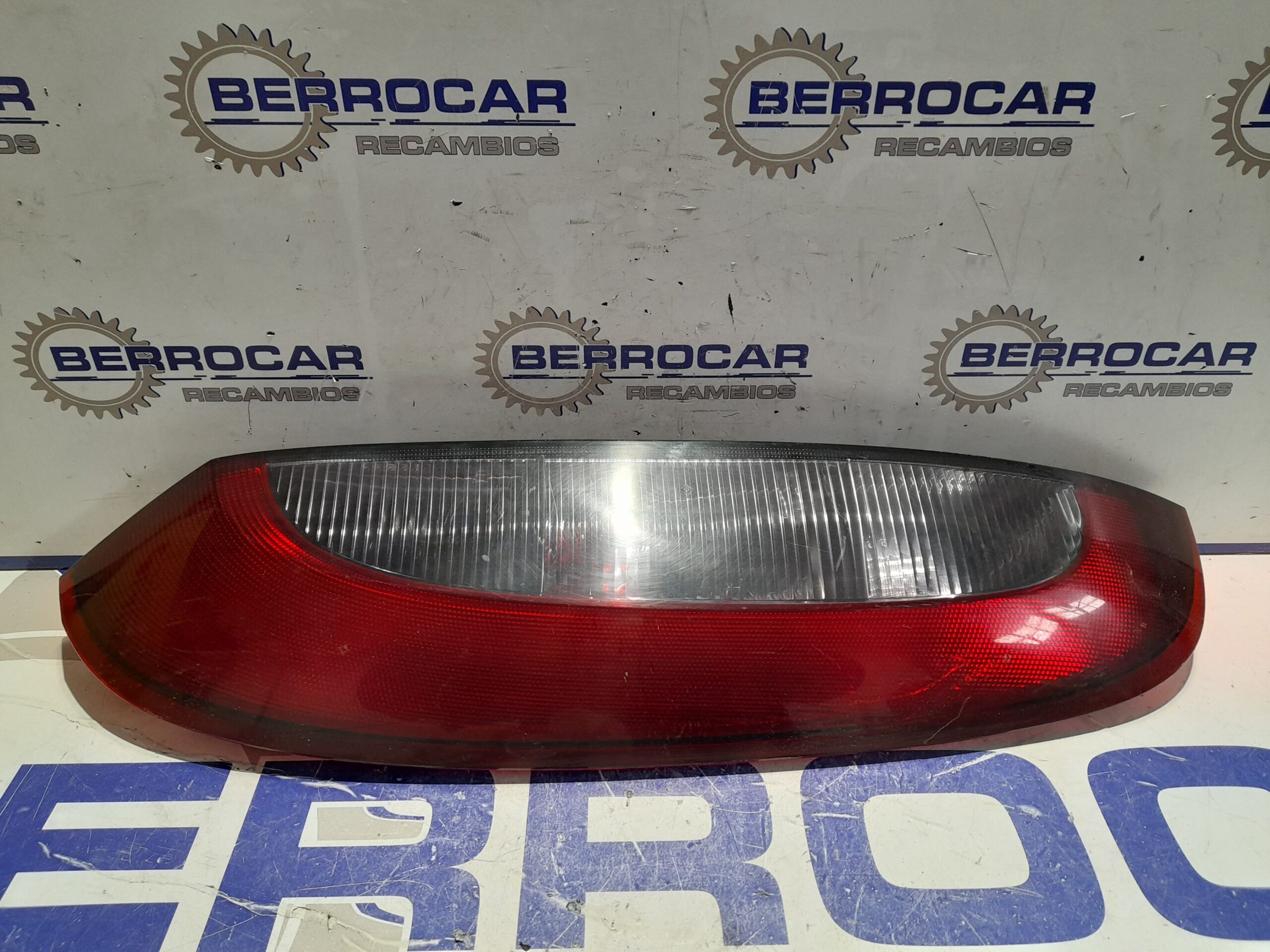 piloto_trasero_izquierdo_09114336_opel_corsa_c_1_3_16v_cdti_cat_z_13_dt_ln9