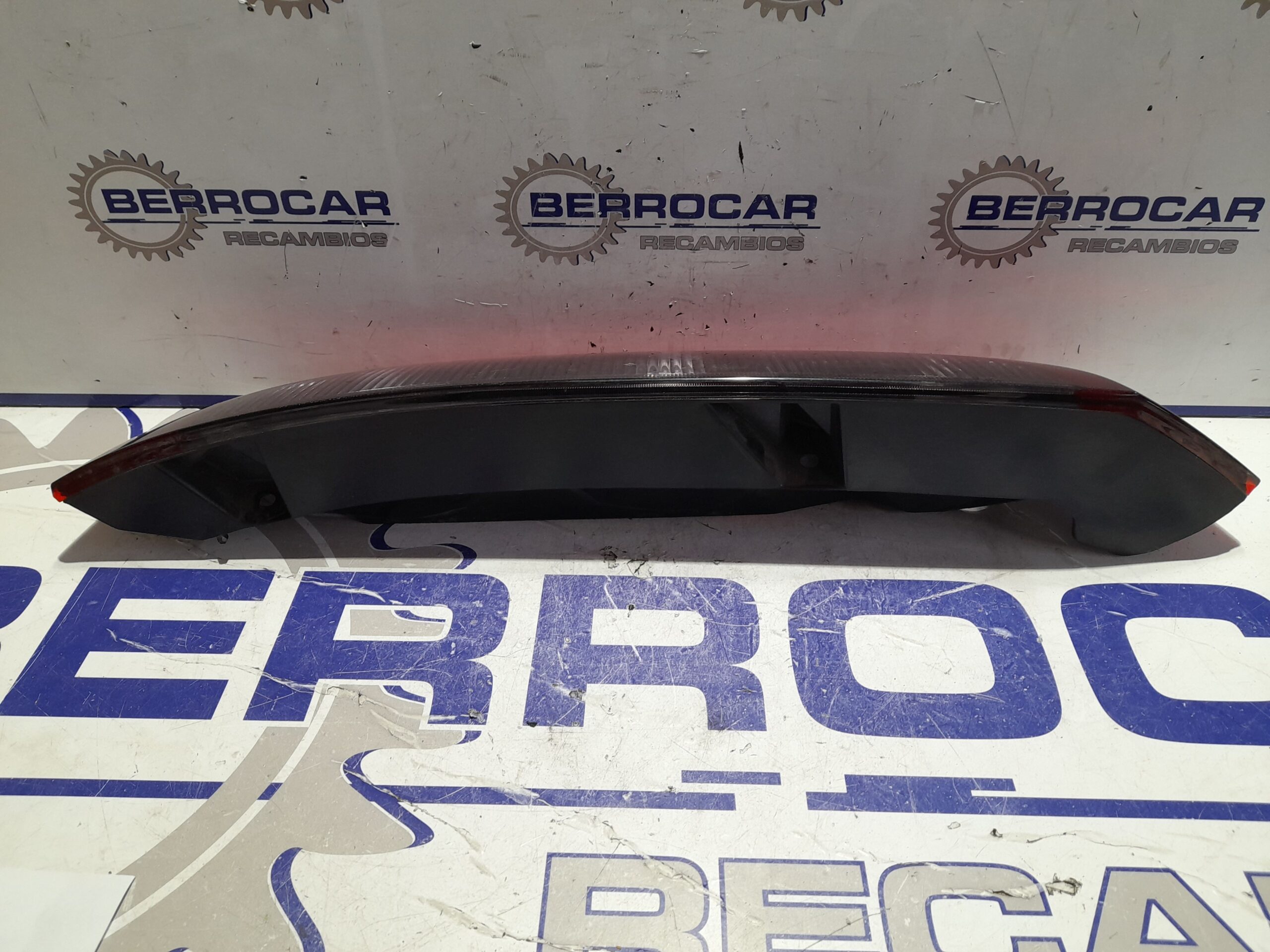 piloto_trasero_izquierdo_09114336_opel_corsa_c_1_3_16v_cdti_cat_z_13_dt_ln9