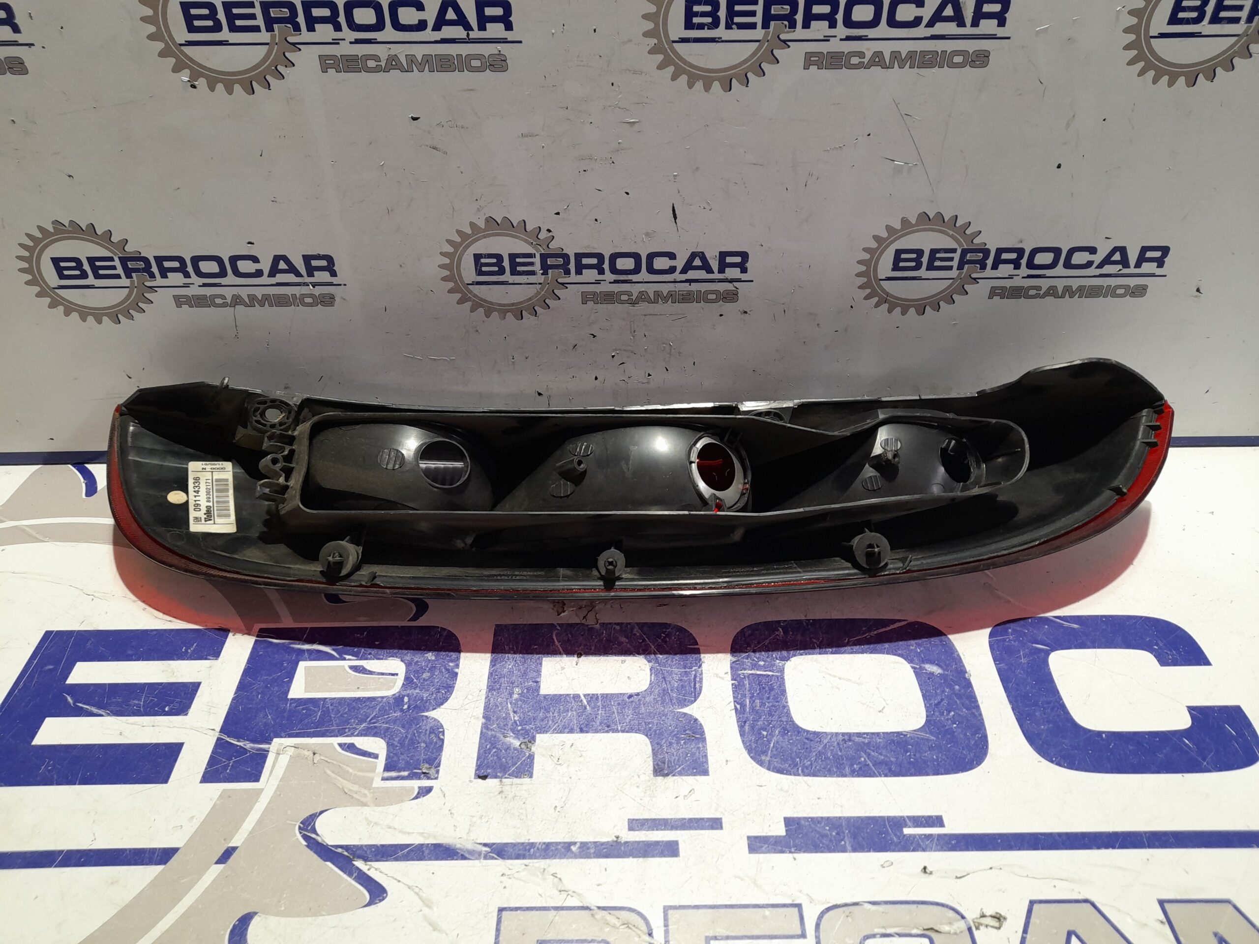 piloto_trasero_izquierdo_09114336_opel_corsa_c_1_3_16v_cdti_cat_z_13_dt_ln9