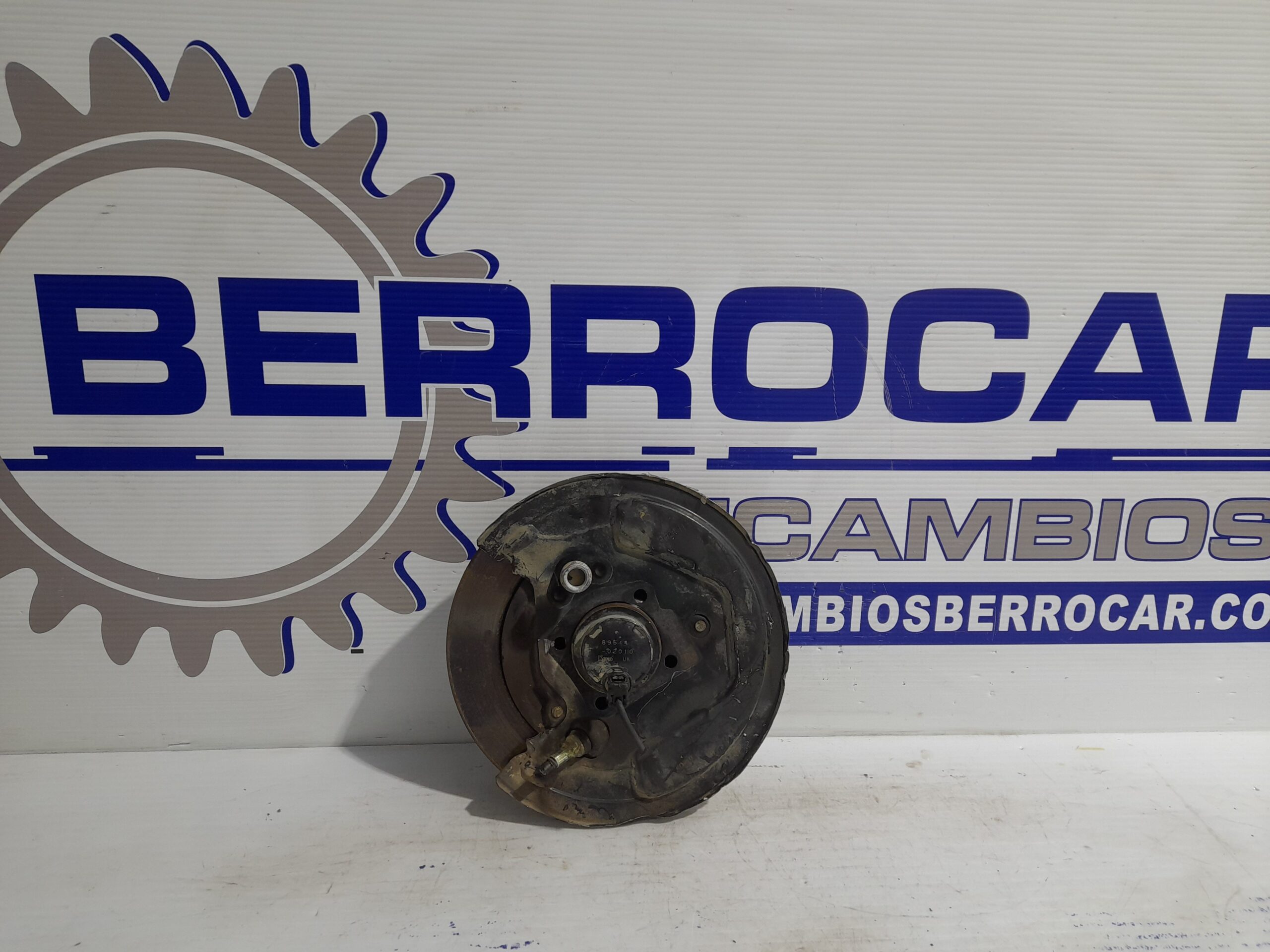 mangueta_trasera_derecha_8954402010_toyota_avensis_berlina_t25_1_8_16v_cat