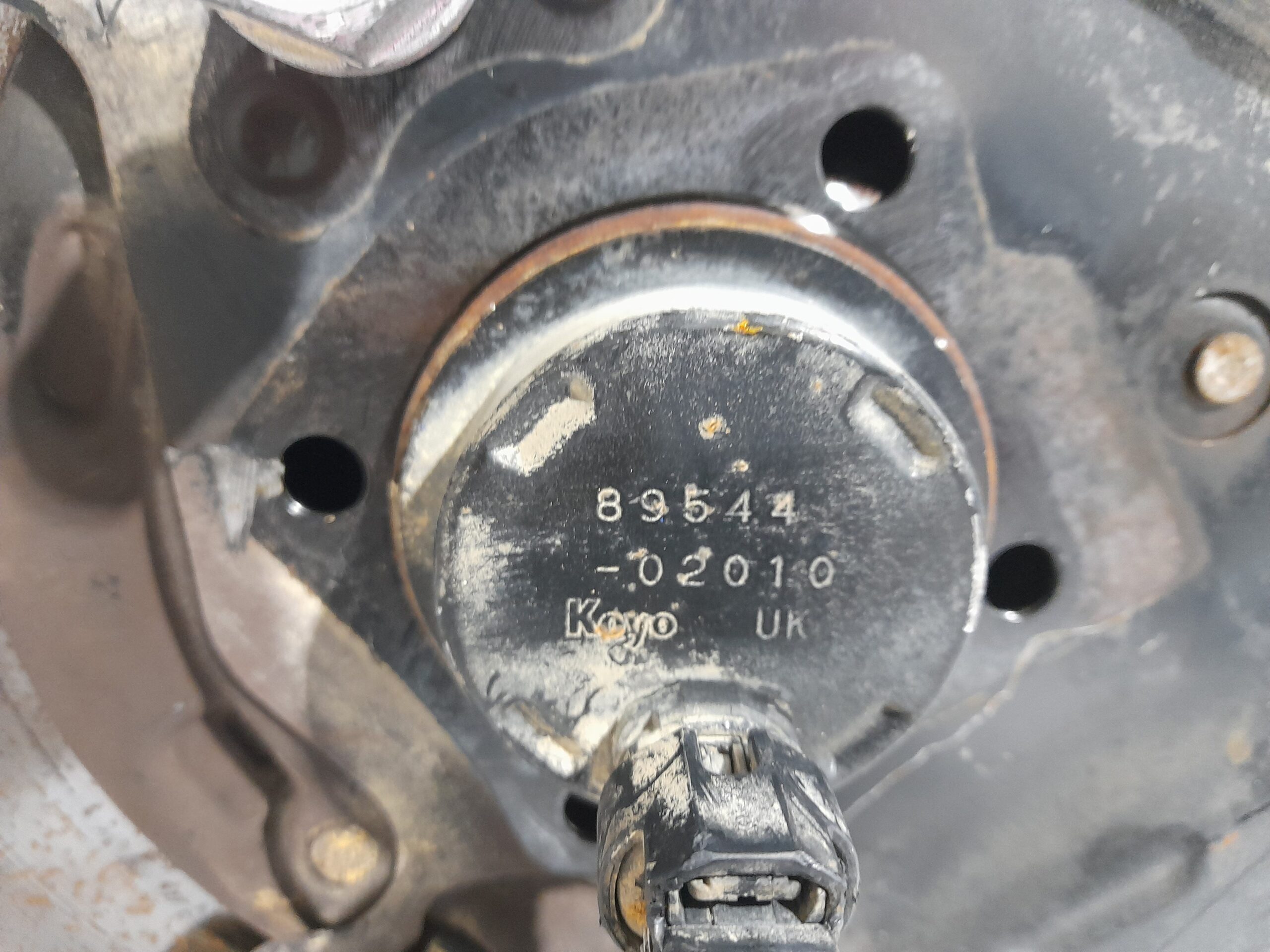 mangueta_trasera_derecha_8954402010_toyota_avensis_berlina_t25_1_8_16v_cat