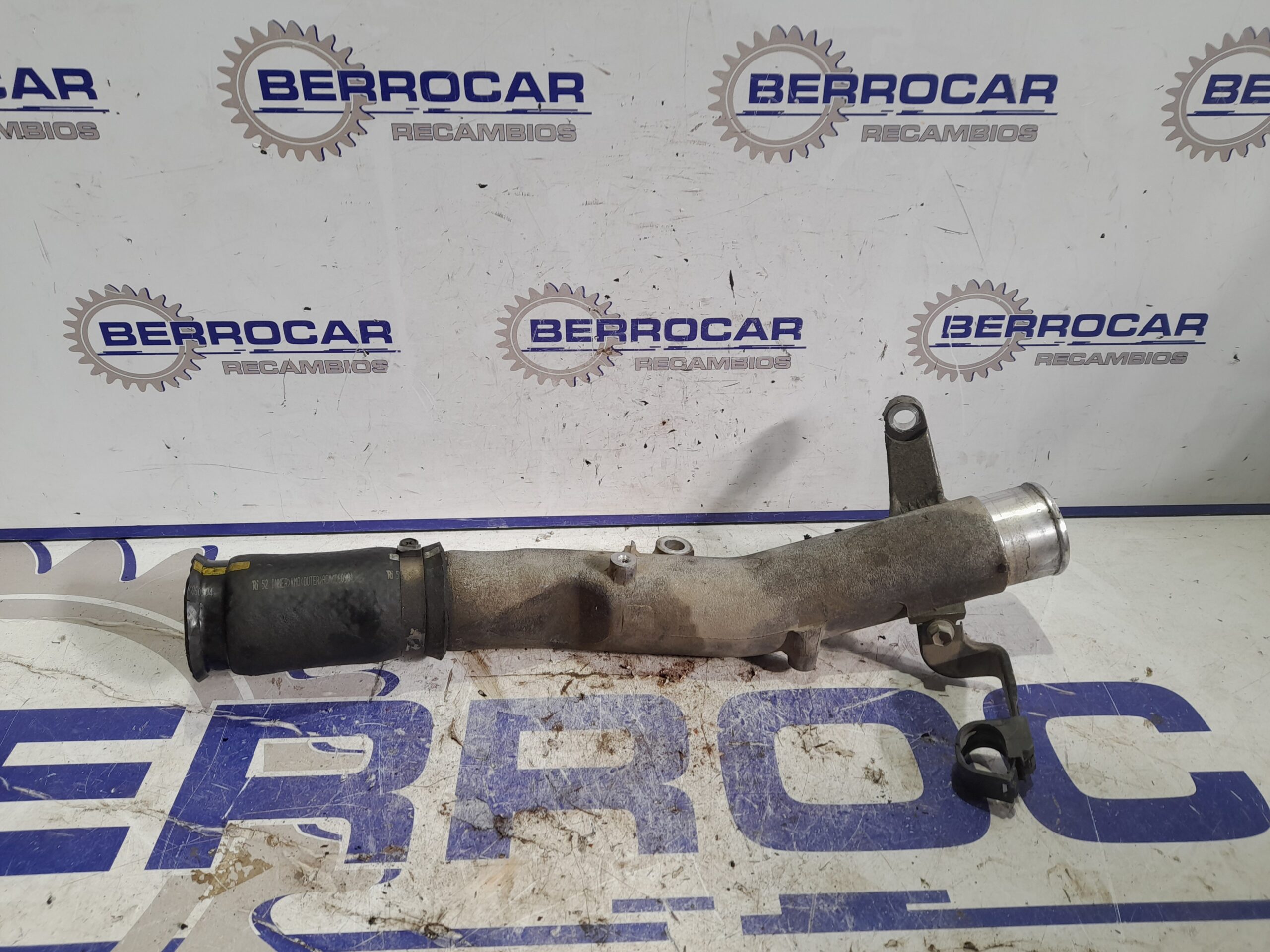 tubo_162780r010_toyota_corolla_verso_r1_2_2_d_cat