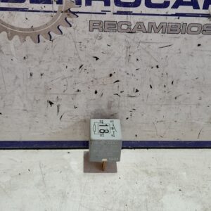 rele_191937503_volkswagen_polo_9n1_1_2