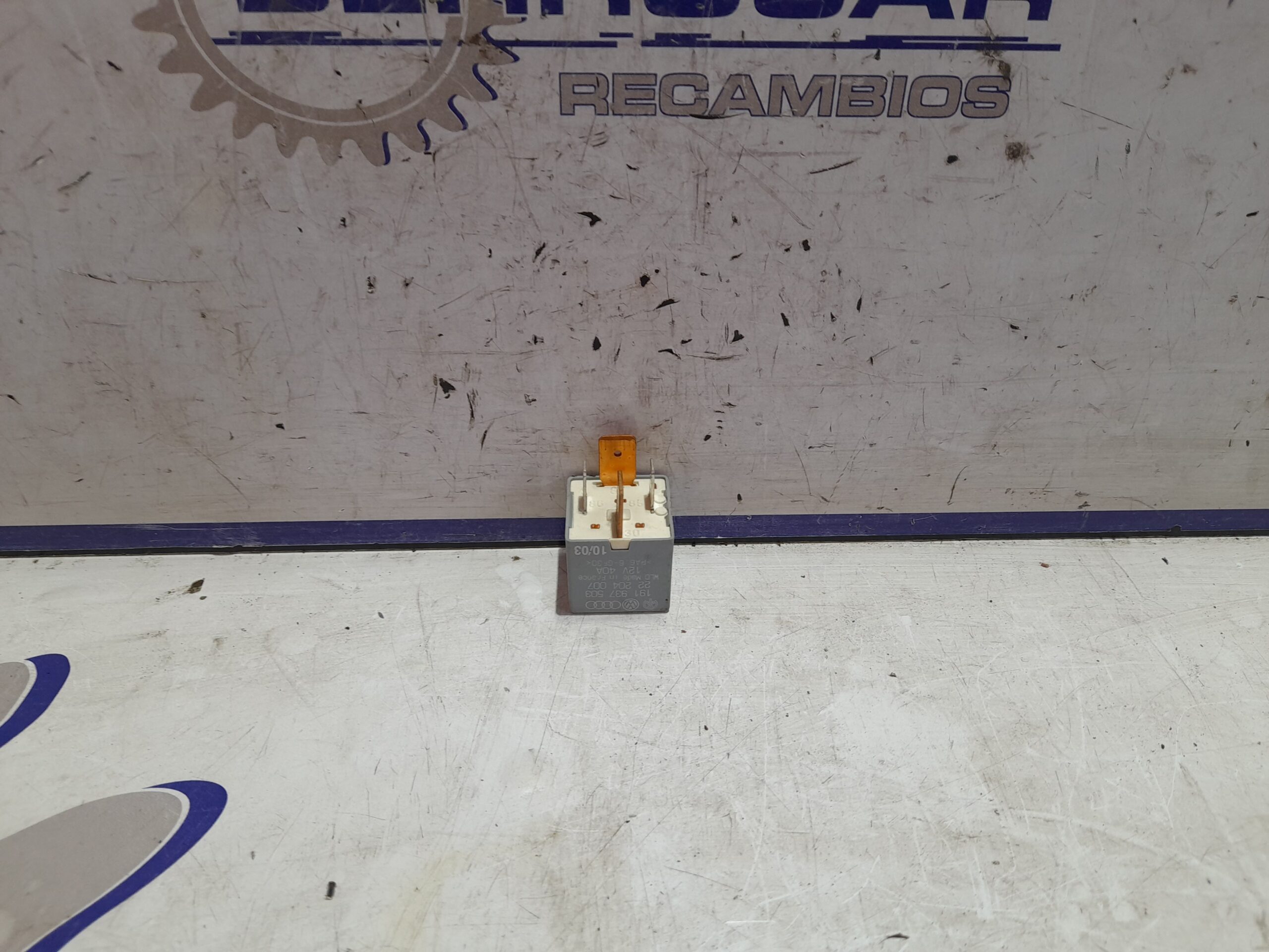 rele_191937503_volkswagen_polo_9n1_1_2