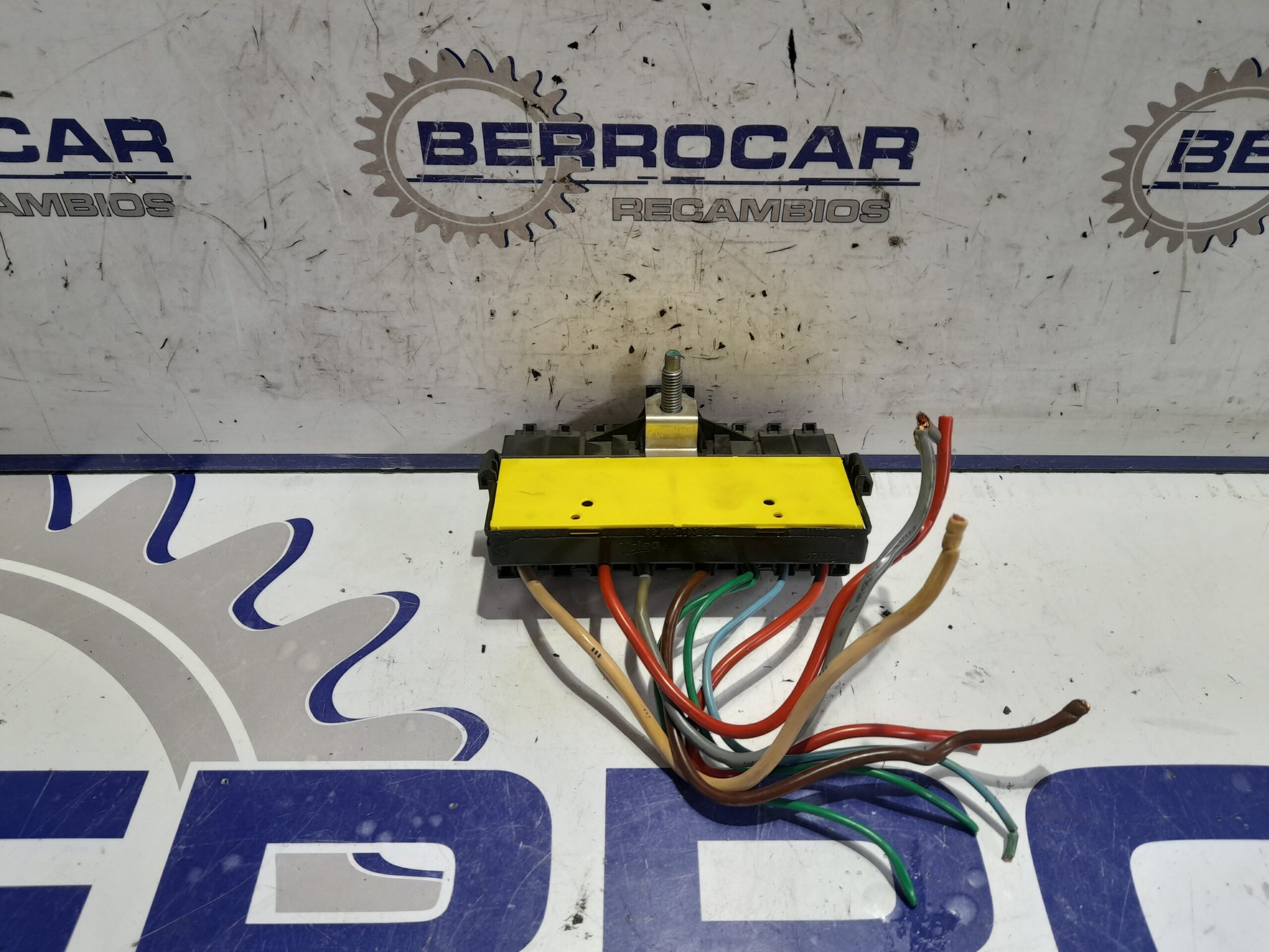 caja_reles_fusibles_9636079380_citr_n_c4_berlina_1_6_16v_hdi