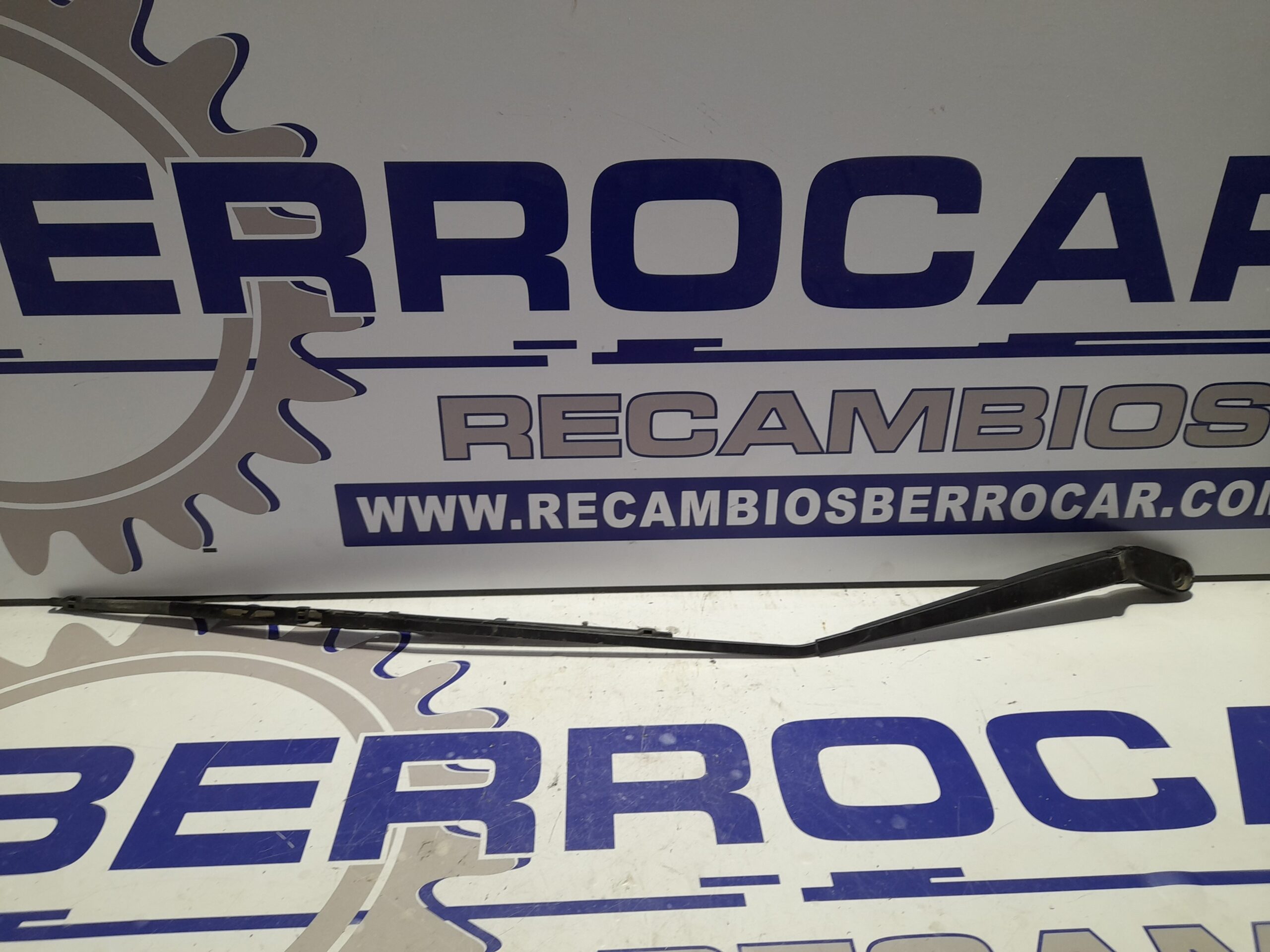 brazo_limpia_delantero_derecho_6q1955410_volkswagen_polo_9n1_1_2