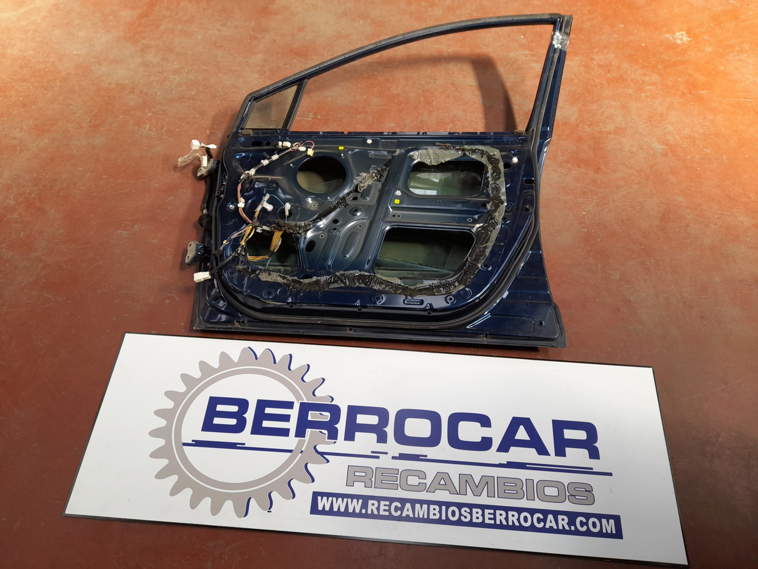 puerta_delantera_derecha_670010f010_toyota_corolla_verso_r1_2_2_d_cat