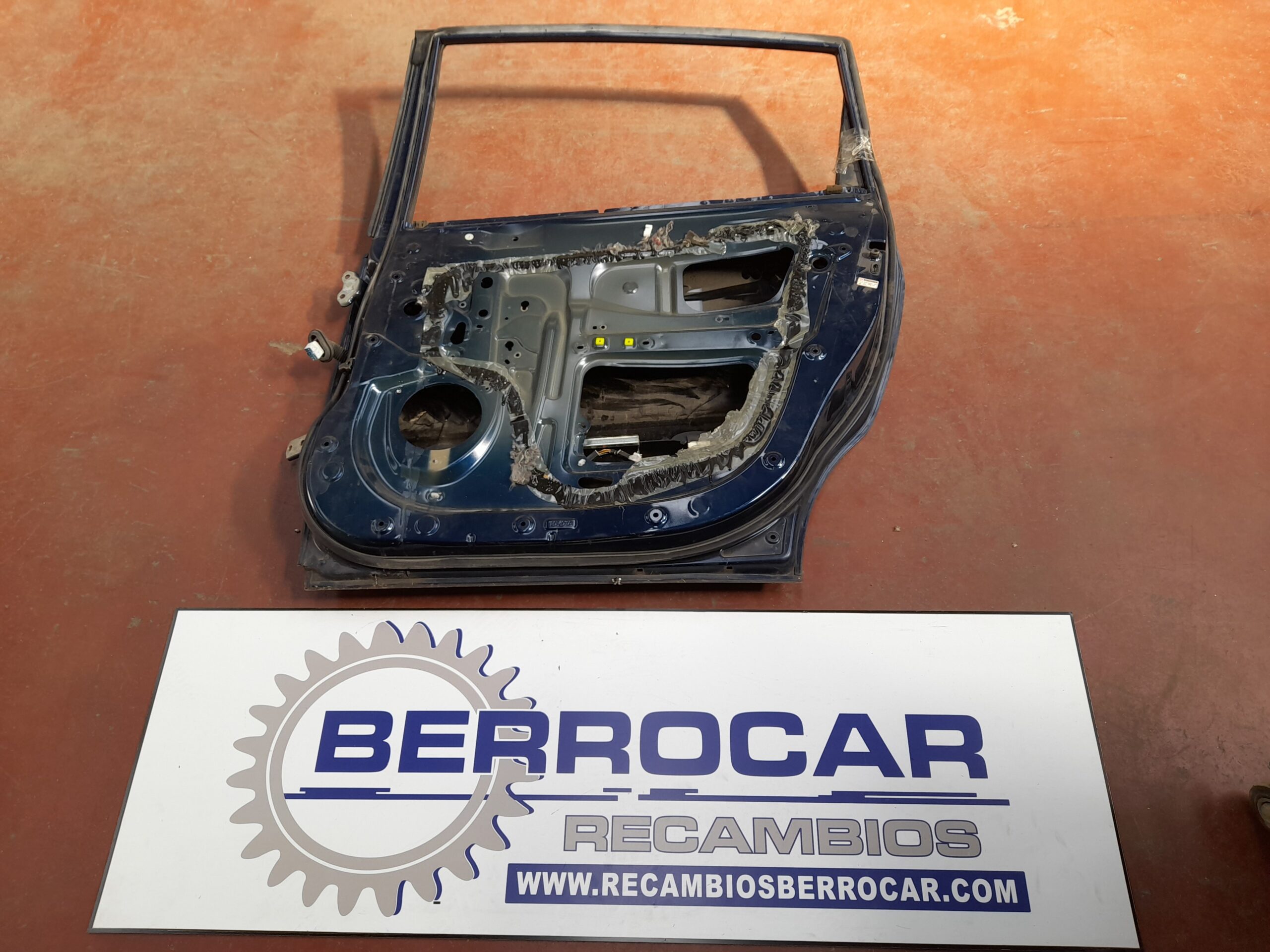 puerta_trasera_derecha_670030f010_toyota_corolla_verso_r1_2_2_d_cat