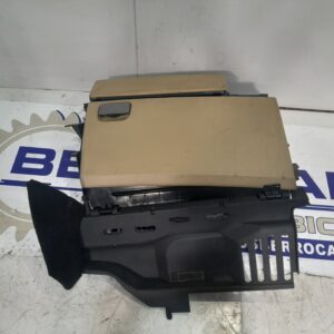 guantera_ffb000282_land_rover_range_rover_sport_3_6_td_v8