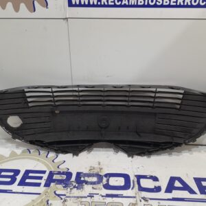 rejilla_delantera_531020d030_toyota_yaris