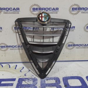rejilla_delantera_156102772_ver_fotos_alfa_romeo_giulietta_191