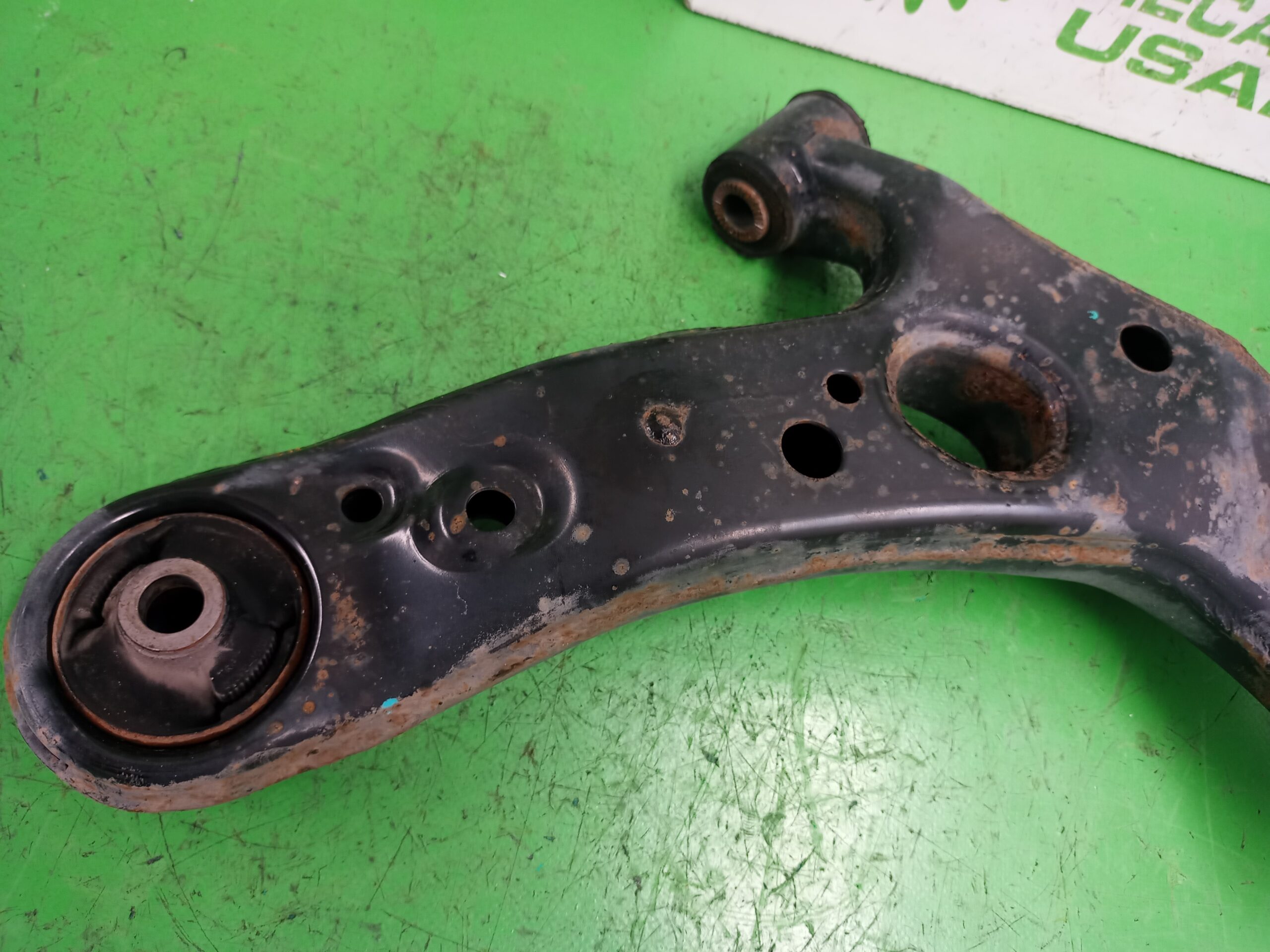 brazo_suspension_delantero_izquierdo_4806902130_toyota_auris_touring_sports_e18_active