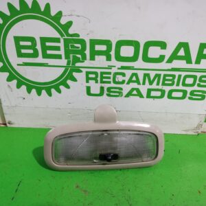 luz_interior_2s6a_13776_aa_ford_focus_berlina_cak_trend