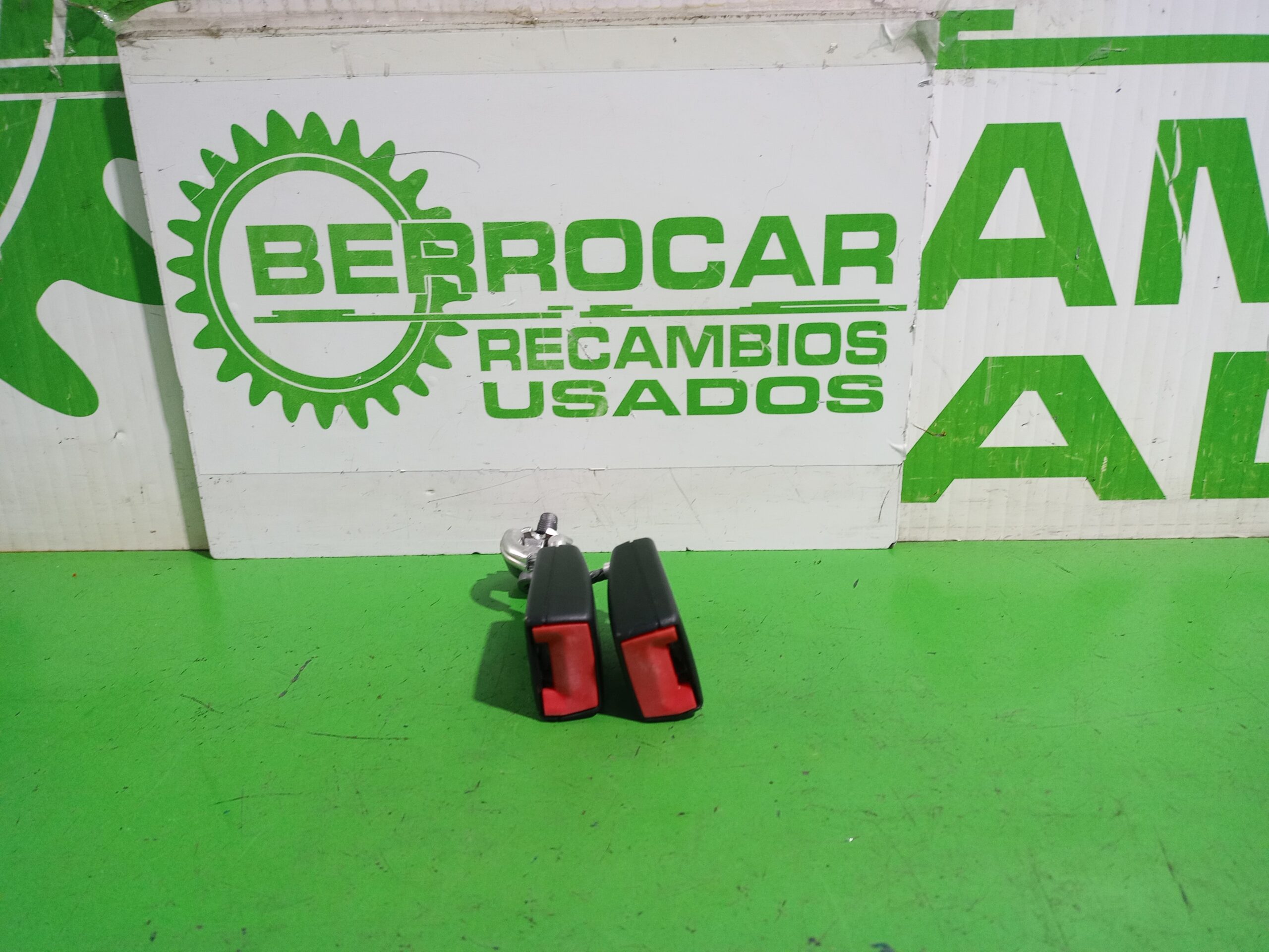 enganche_cinturon_trasero_central_1k0857739m_volkswagen_golf_vi_5k1_advance