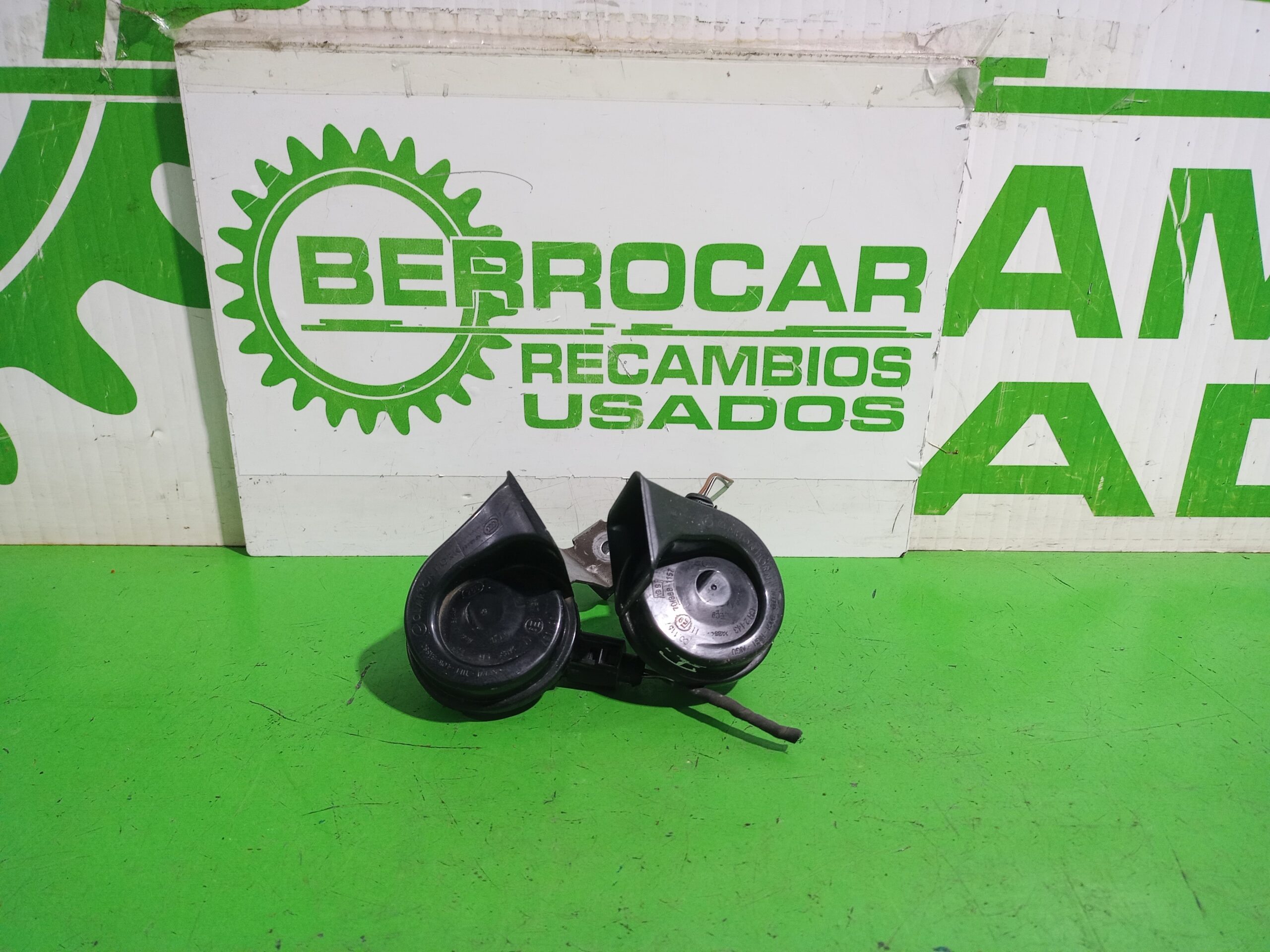 claxon_703881157_volkswagen_golf_vi_5k1_advance