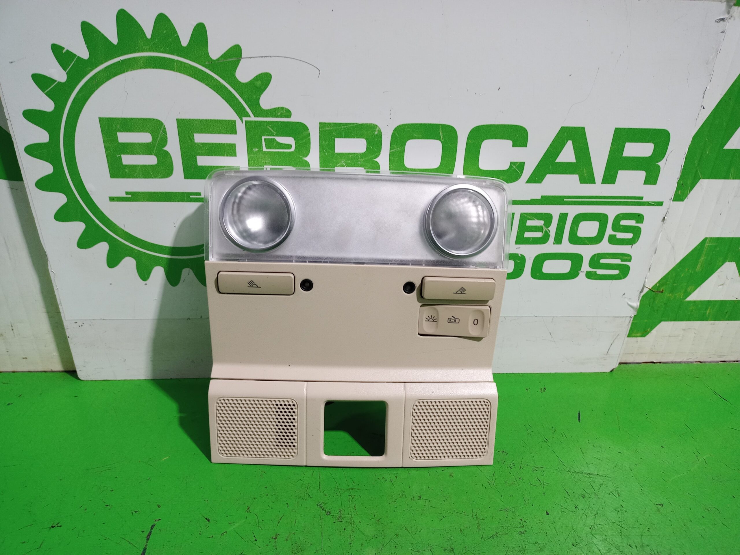 luz_interior_1k0947105_volkswagen_golf_vi_5k1_advance