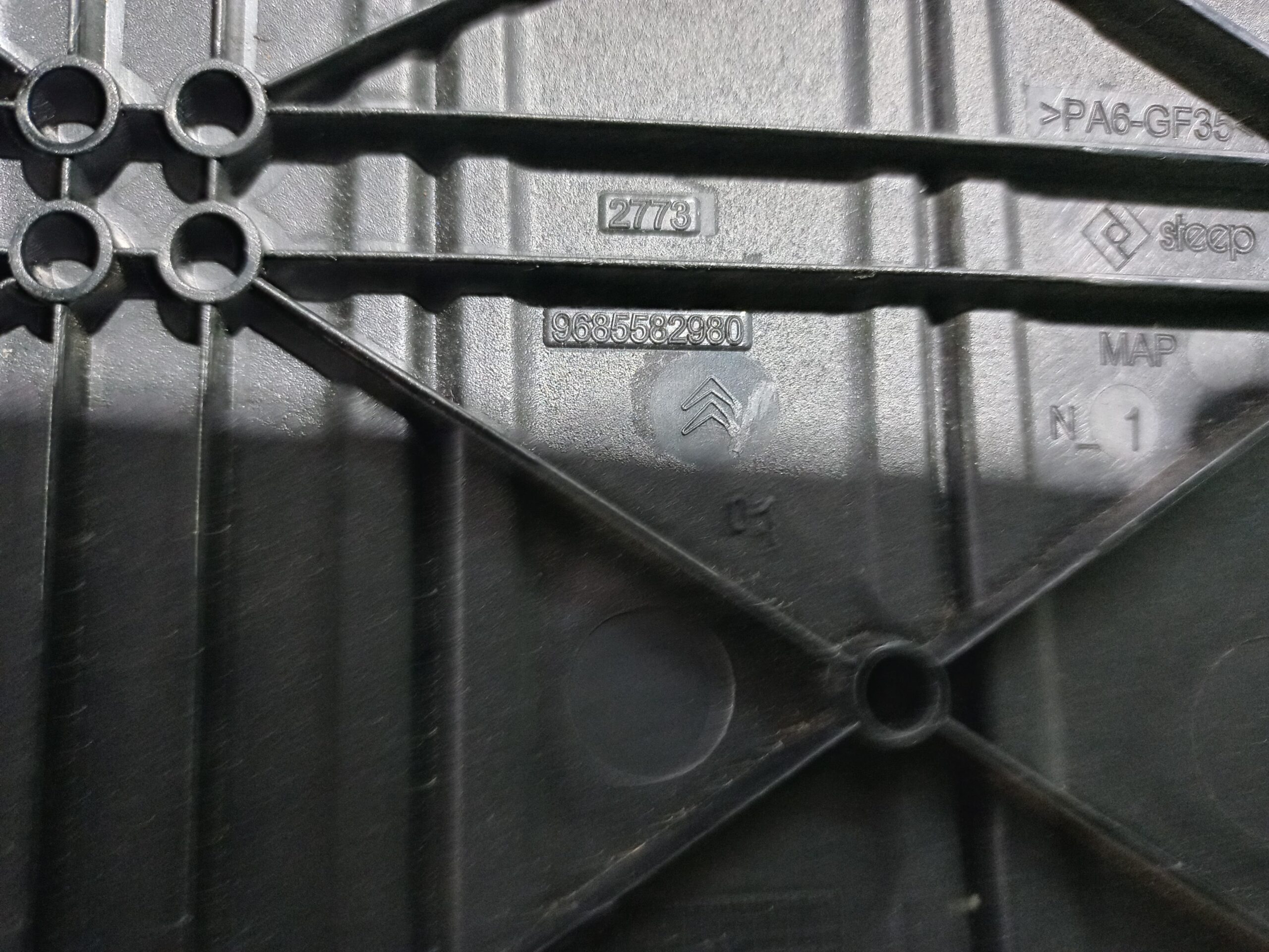 cubierta_motor_9685582980_citr_n_c4_grand_picasso_exclusive