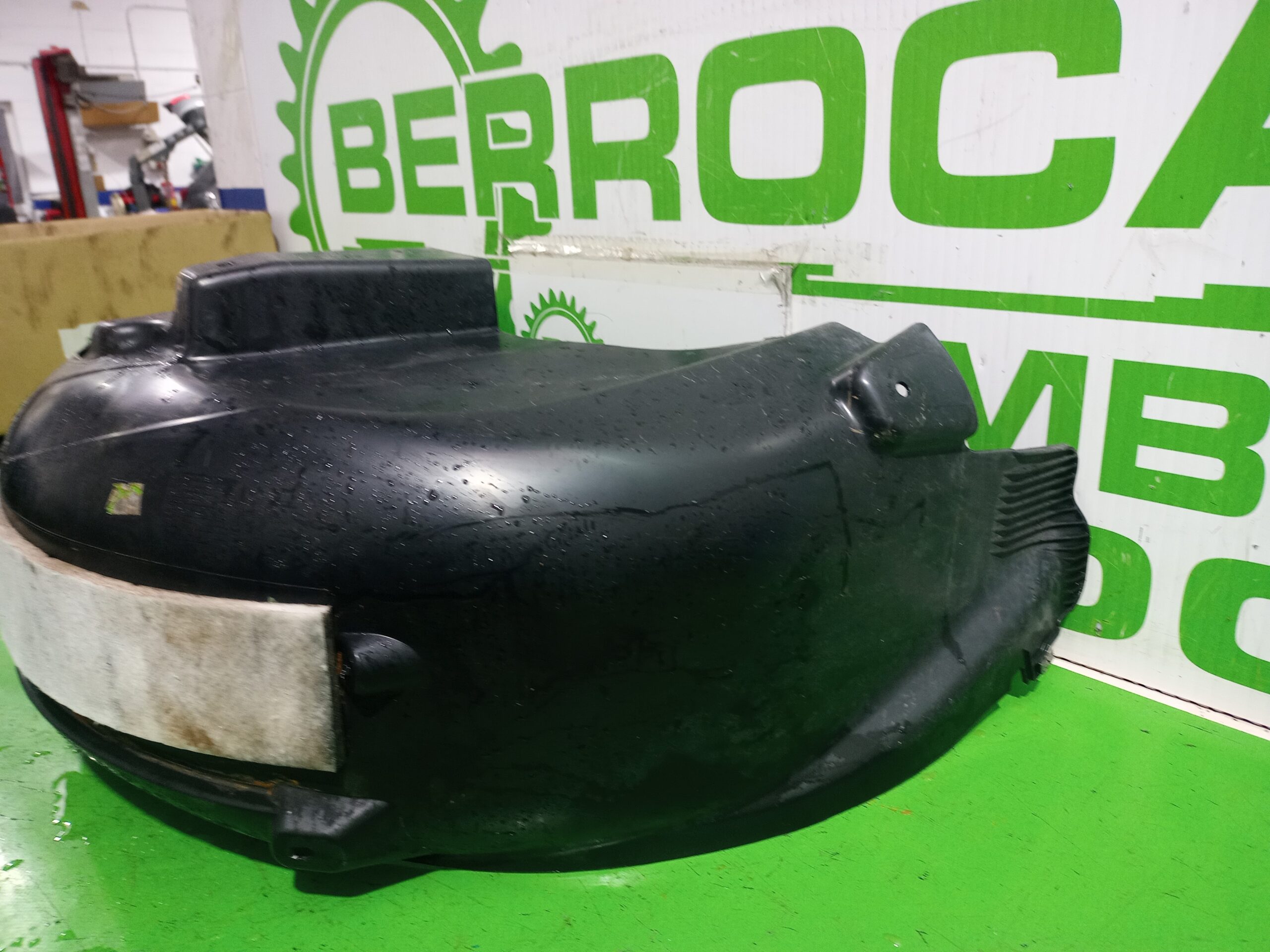 paso_rueda_trasero_derecho_2ga810972_volkswagen_t_roc_d11_basis