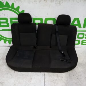 asiento_trasero_7307575_13142563_opel_astra_h_berlina_elegance