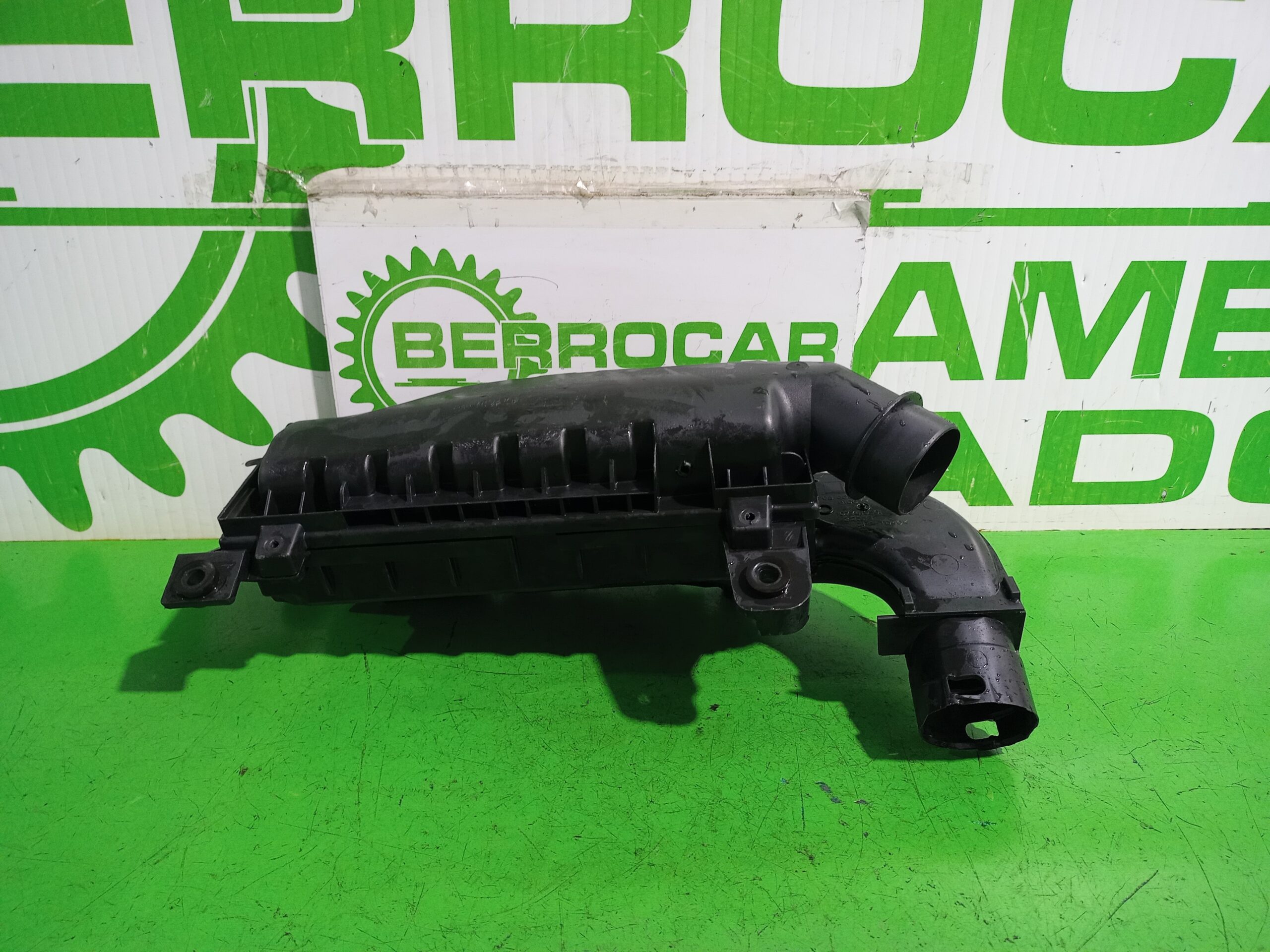 caja_filtro_aire_9805057080_peugeot_2008_2013_allure