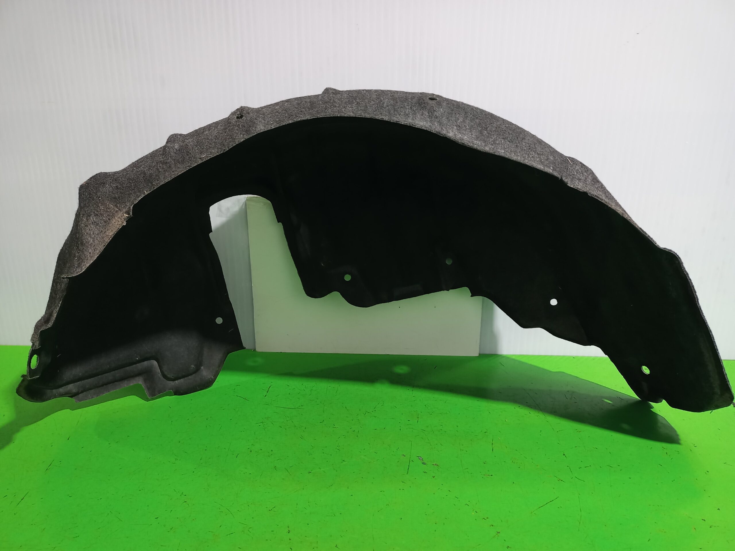 paso_rueda_trasero_derecho_6563702080_toyota_auris_touring_sports_e18_hybrid_feel_edition