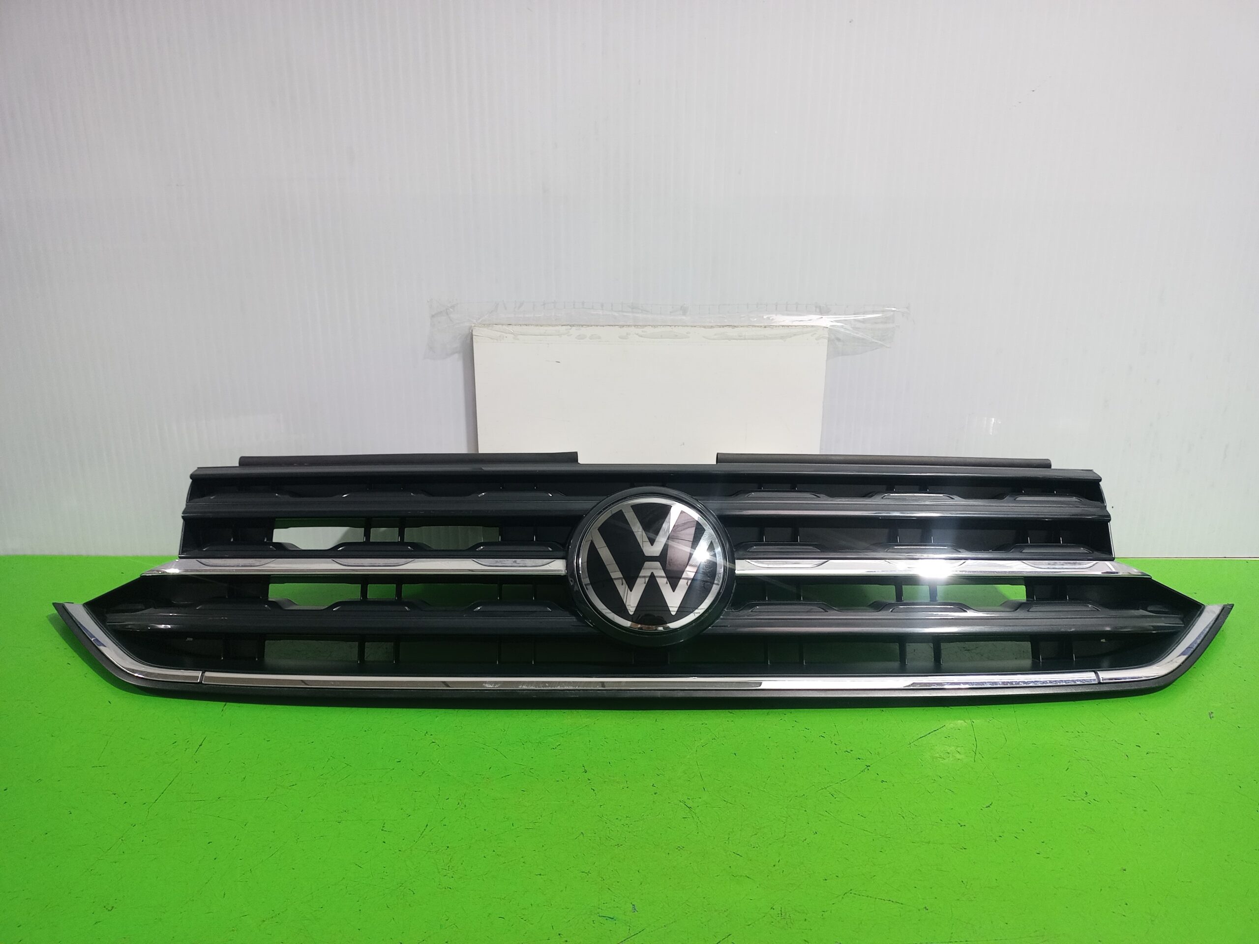 rejilla_delantera_2gm853651d_2gm853651c_volkswagen_t_cross_advance