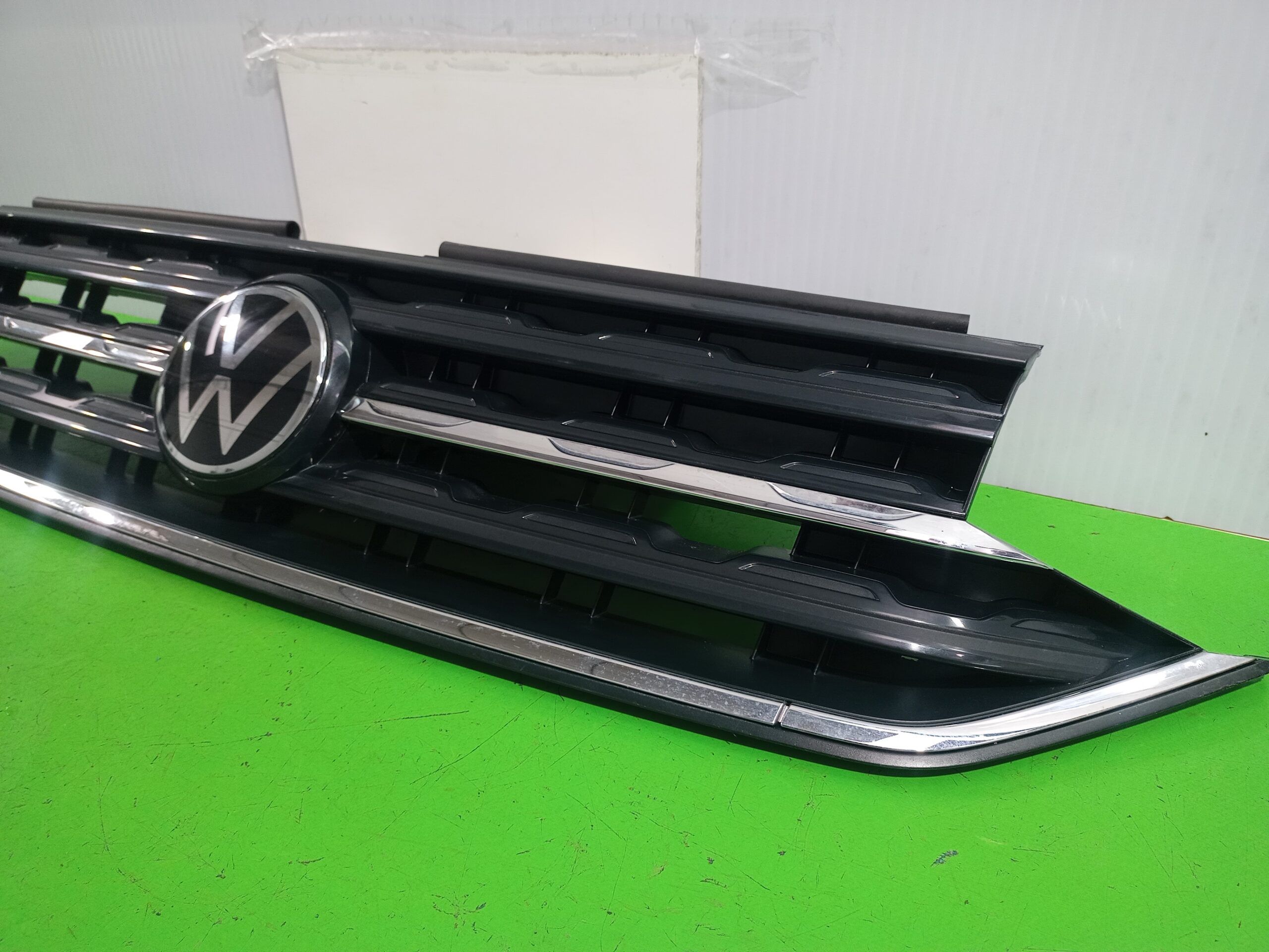rejilla_delantera_2gm853651d_2gm853651c_volkswagen_t_cross_advance
