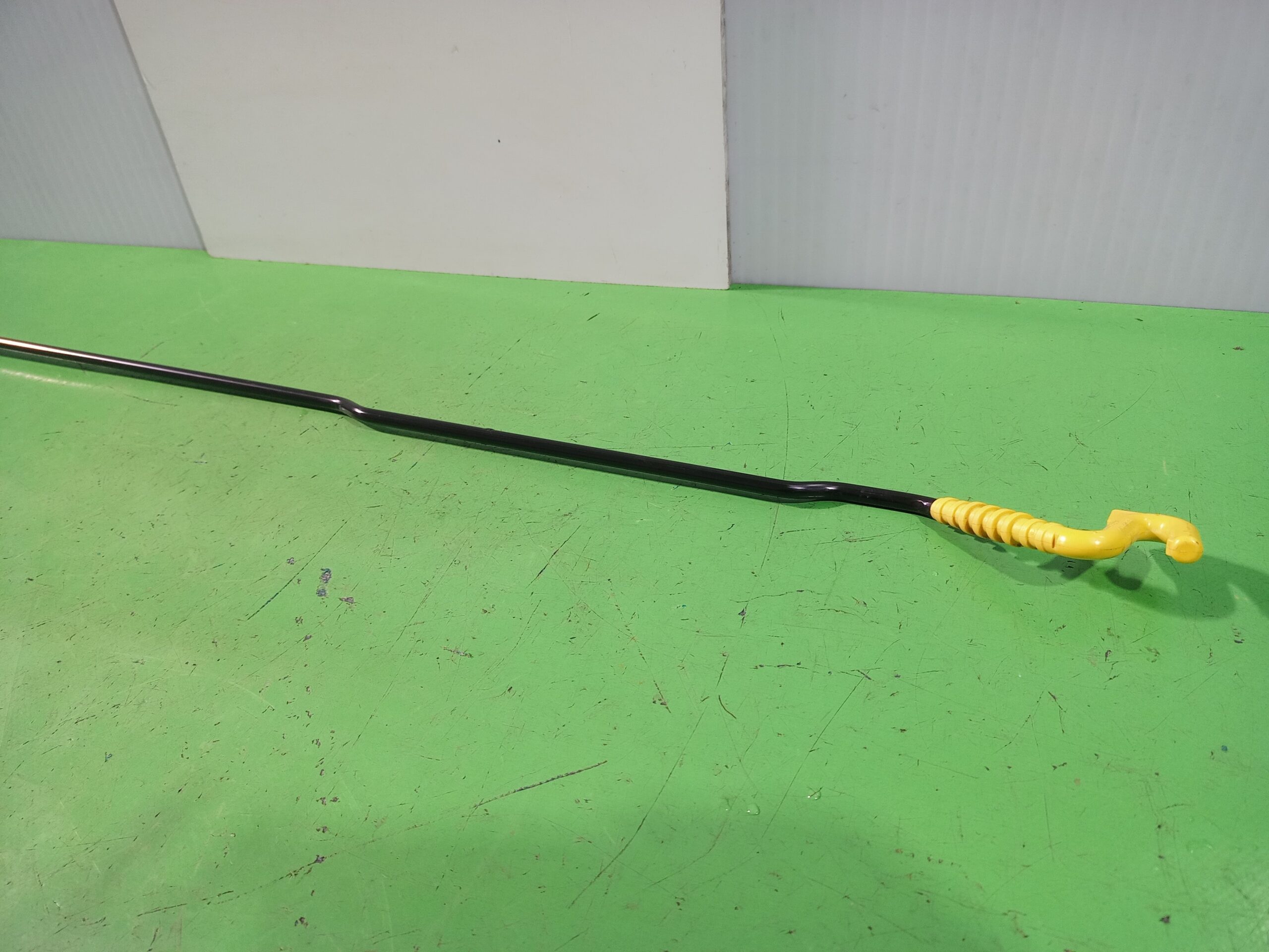 soporte_varilla_capot_2gm823363b_volkswagen_t_cross_advance