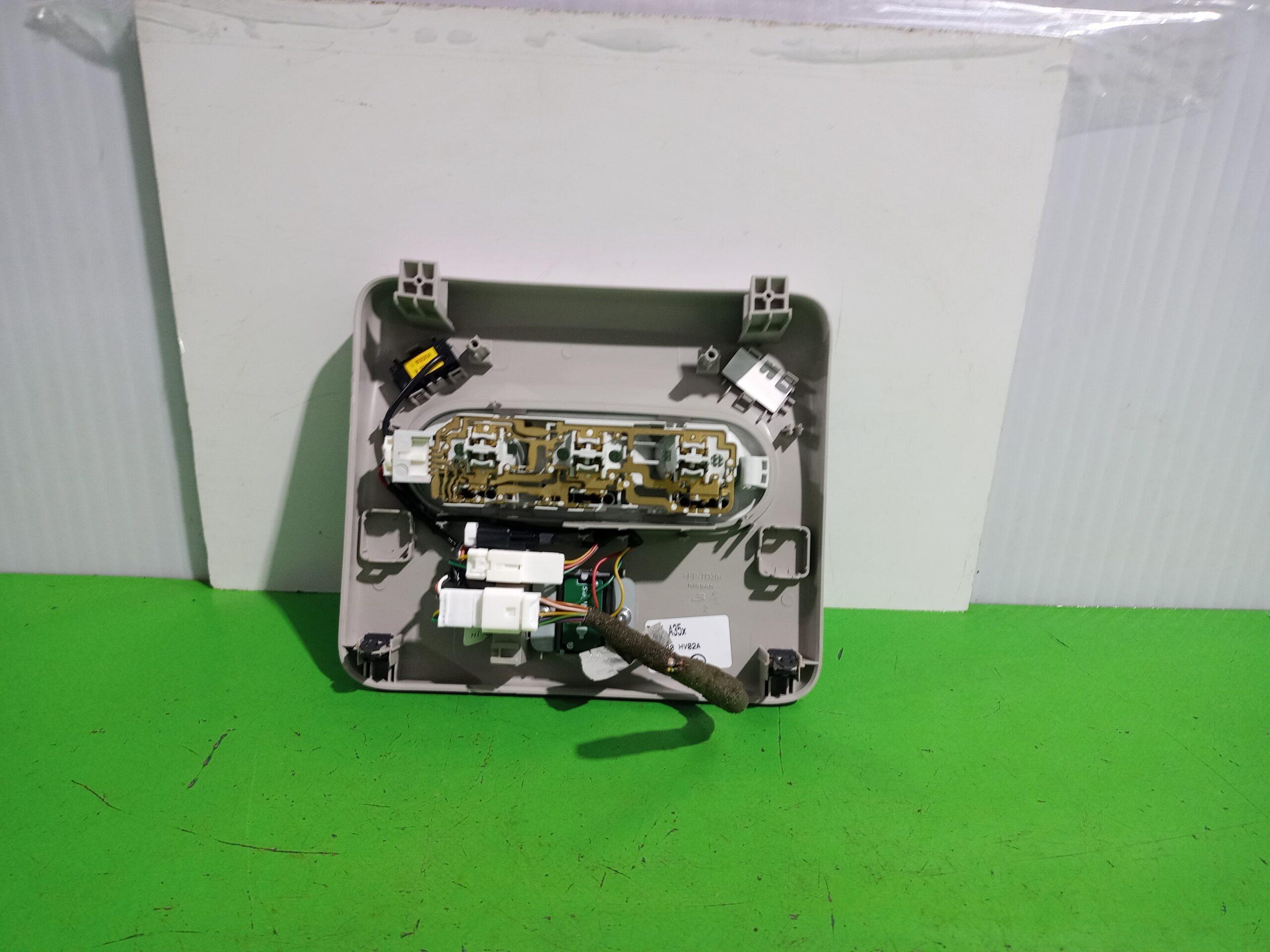 luz_interior_b26430hv02a_nissan_qashqai_j11_acenta