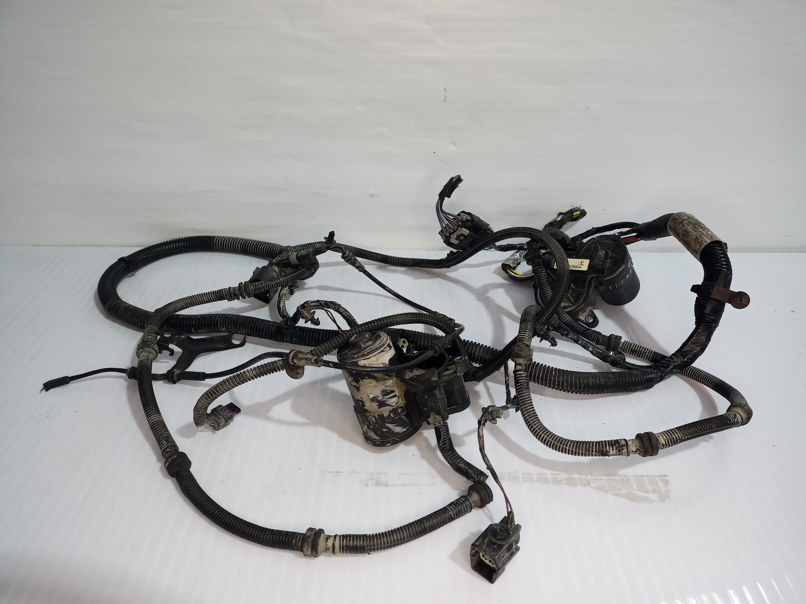 freno_de_mano_electrico_j9c39l468_jaguar_e_pace_x540_2_0_d150_awd