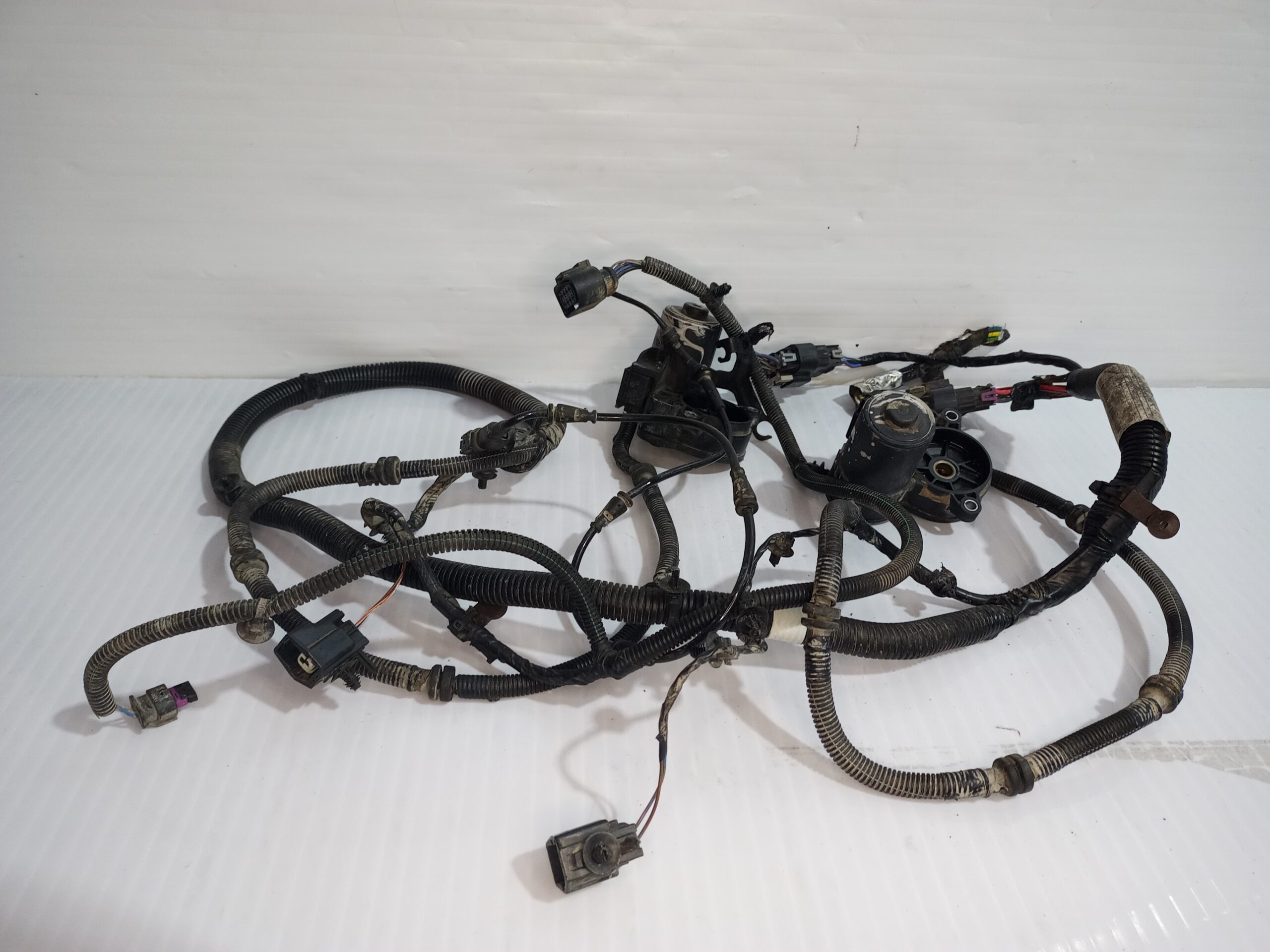 freno_de_mano_electrico_j9c39l468_jaguar_e_pace_x540_2_0_d150_awd