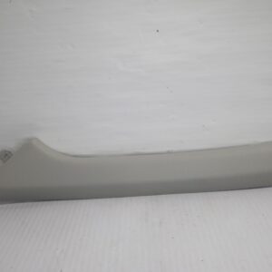 moldura_izquierda_85811_q0000_hyundai_i20_bc3_essence_mild_hybrid