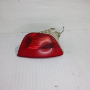 piloto_trasero_antiniebla_izquierdo_5m5115501aa_ford_focus_berlina_cap_trend