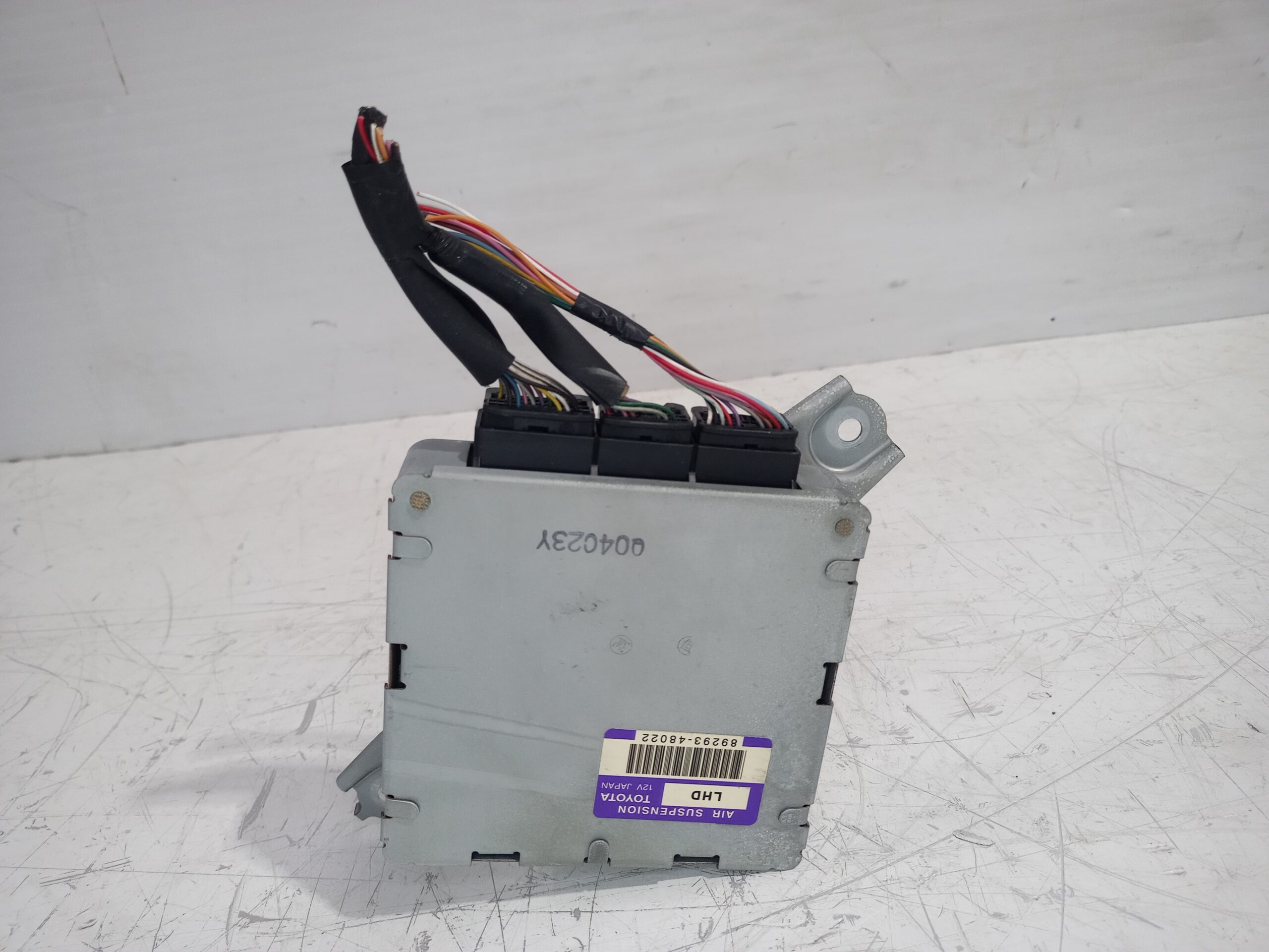 centralita_suspension_8929348022_lexus_rx_300_mcu35_luxury