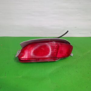 piloto_trasero_antiniebla_derecha_8191048030_lexus_rx_300_mcu35_luxury