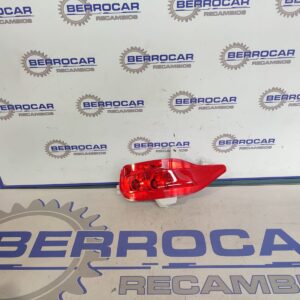 faro_antiniebla_trasero_derecho_044913_toyota_avensis_t27