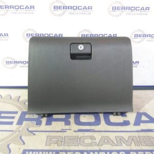 guantera_555510f010_toyota_corolla_verso_r1_2_2_d_cat