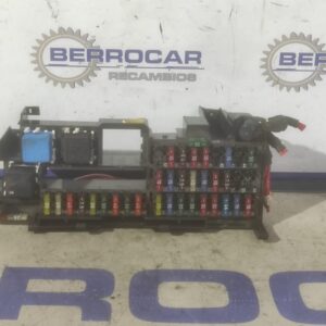 caja_reles_fusibles_a0025422519_mercedes_benz_clase_a_w168_1_4_cat