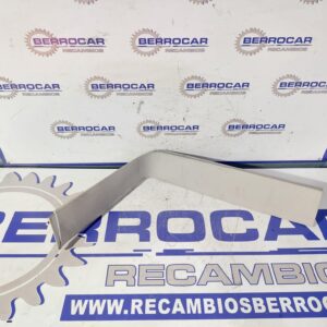 moldura_a1697400470_mercedes_benz_clase_a_w169_1_7_cat