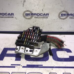 caja_reles_fusibles_4200572_saab_9_3_berlina_2_0_cat